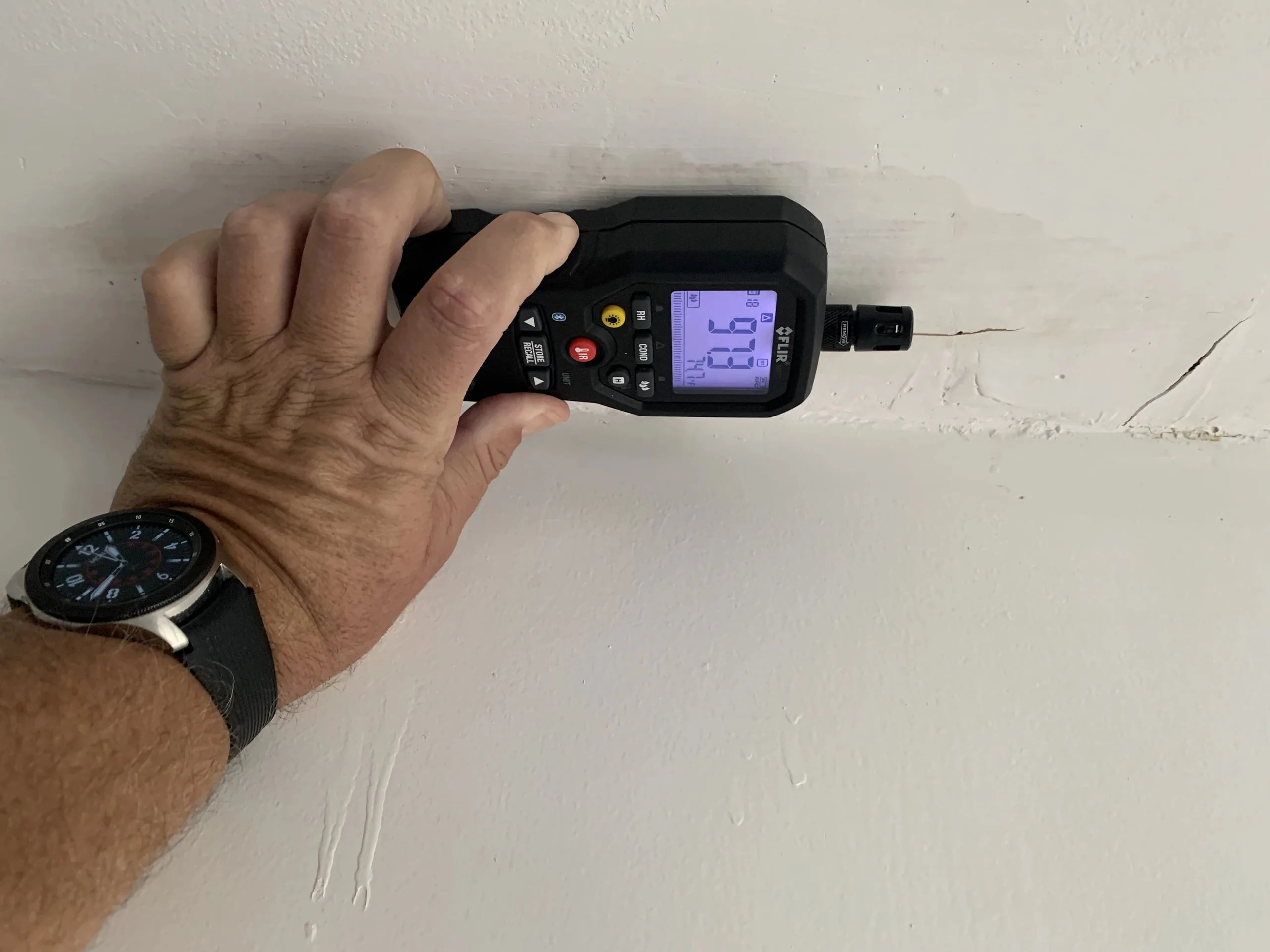 Thermal imaging scan of a wall