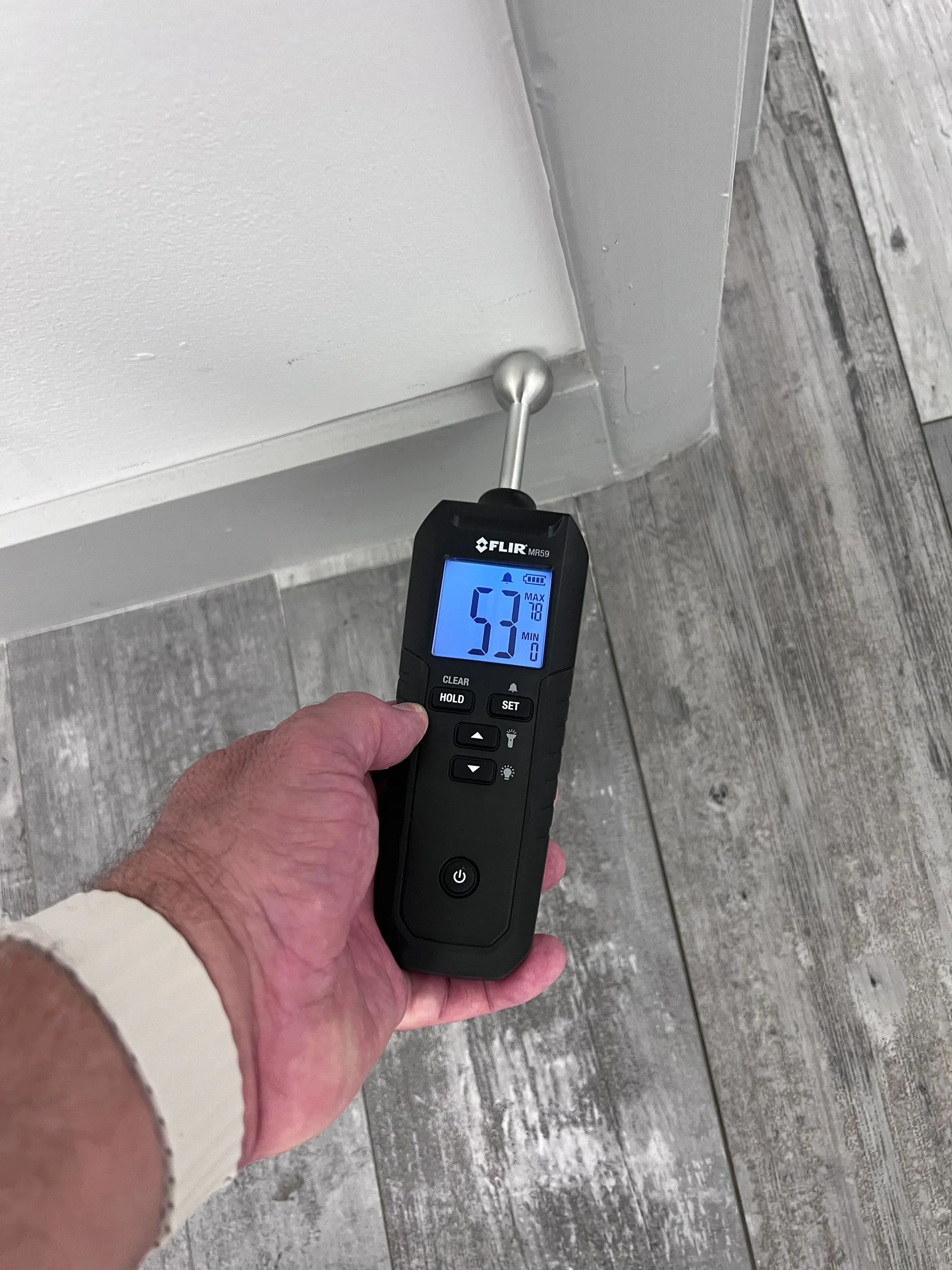 Moisture mapping in a hallway